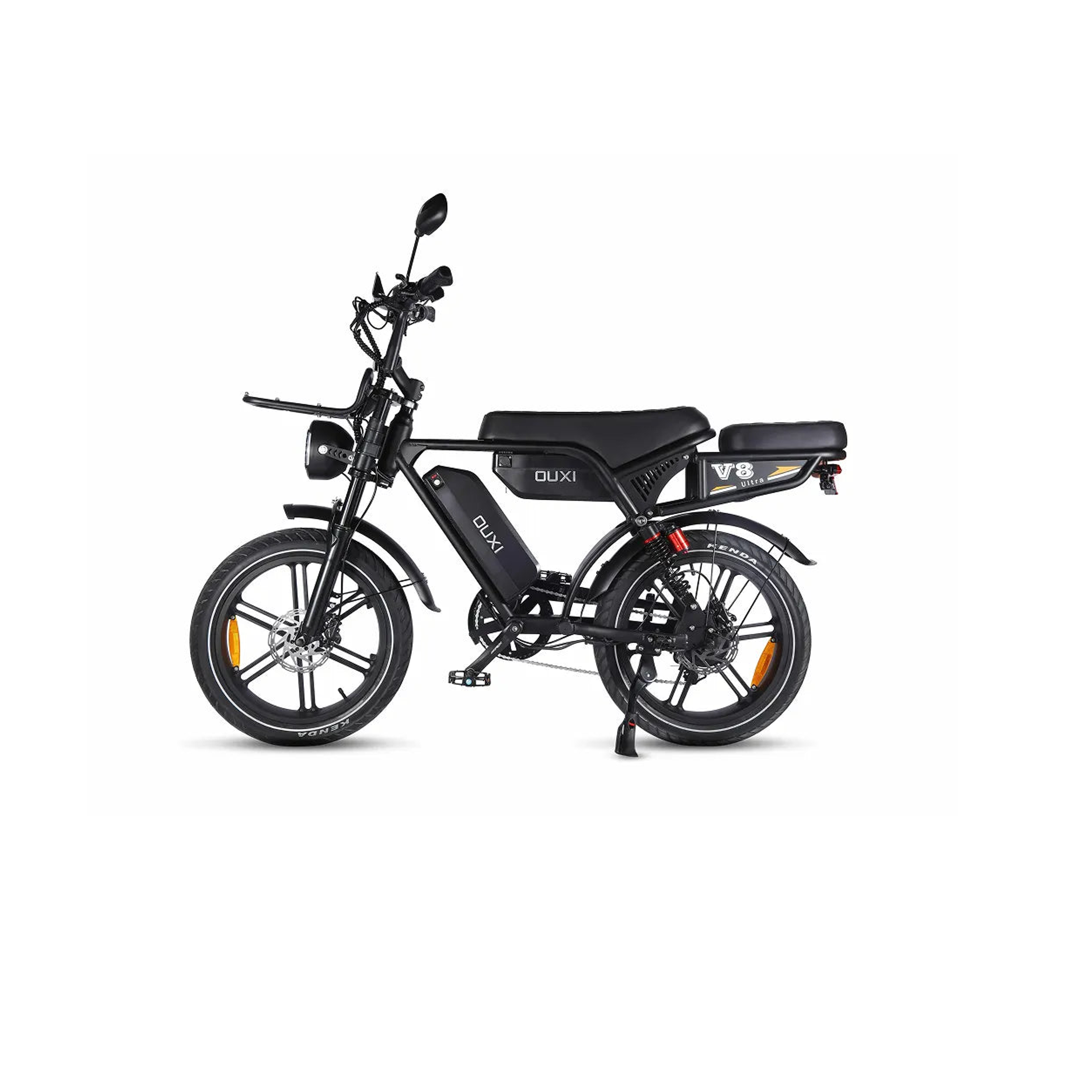OUXI FATBIKE V8 Ultra Max – Model 2026 in bromfietsstijl met dubbele accu, hydraulische remmen, bagagedrager achter, breed zadel en spiegels, afgebeeld in profiel tegen een witte achtergrond.