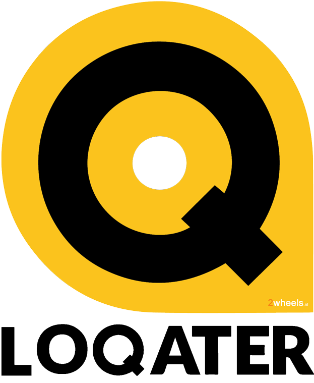 In een geel, afgerond vierkant staat een grote zwarte letter Q, met daaronder ‘LOQATER’ in vetgedrukte zwarte tekst. Dit moderne, minimalistische logo staat voor de LOQATER - PEILZENDER - GPS van LOQATER, een geavanceerde GPS-tracker voor e-bikes die is gecertificeerd volgens de Kiwa SCM Klasse F1-beveiligingsnormen – perfect om je fatbike te beveiligen met betrouwbare trackingtechnologie.